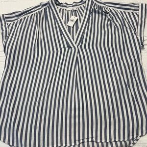 Gap short sleeve denim looking striped shirt!